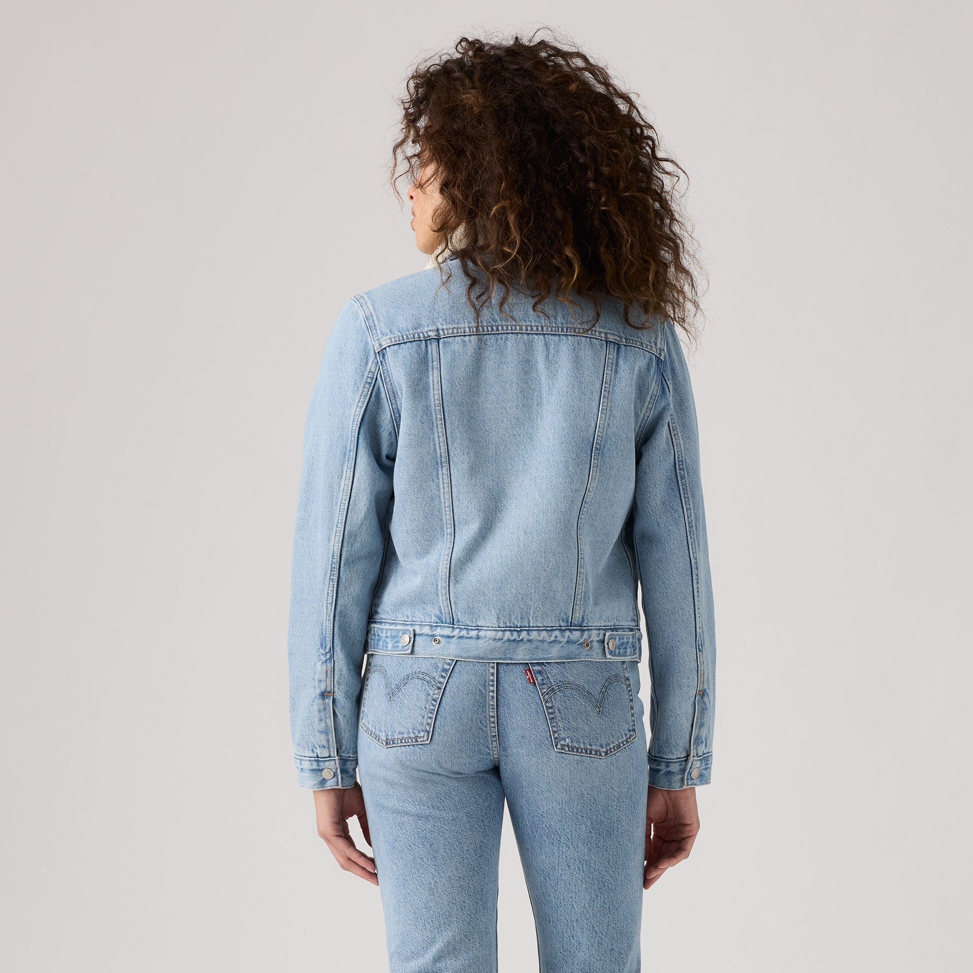 Levi’s® Women's Original Sherpa Trucker Jacket - Image 2