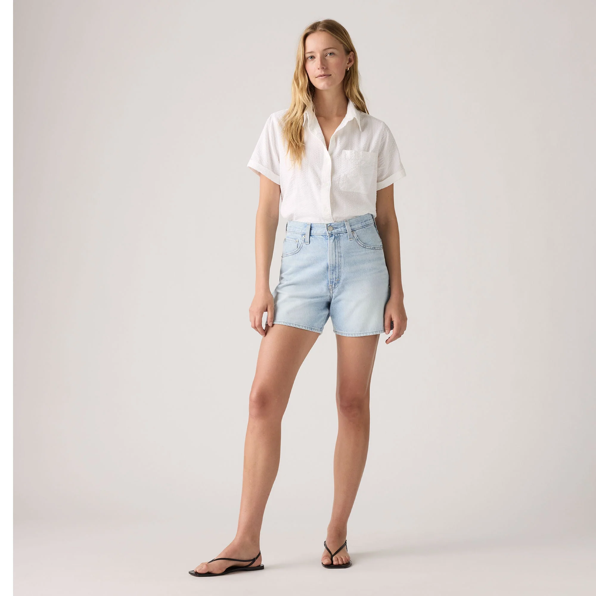 Levi's® Women's Cinch Mid-Thigh Shorts