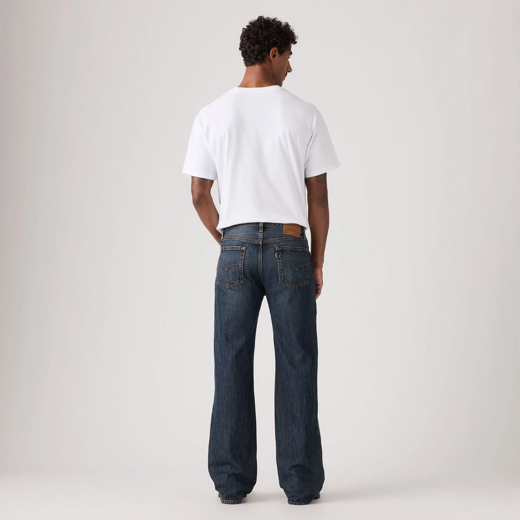Levi's® Men's 567™ Relaxed Flare Jeans - Image 2