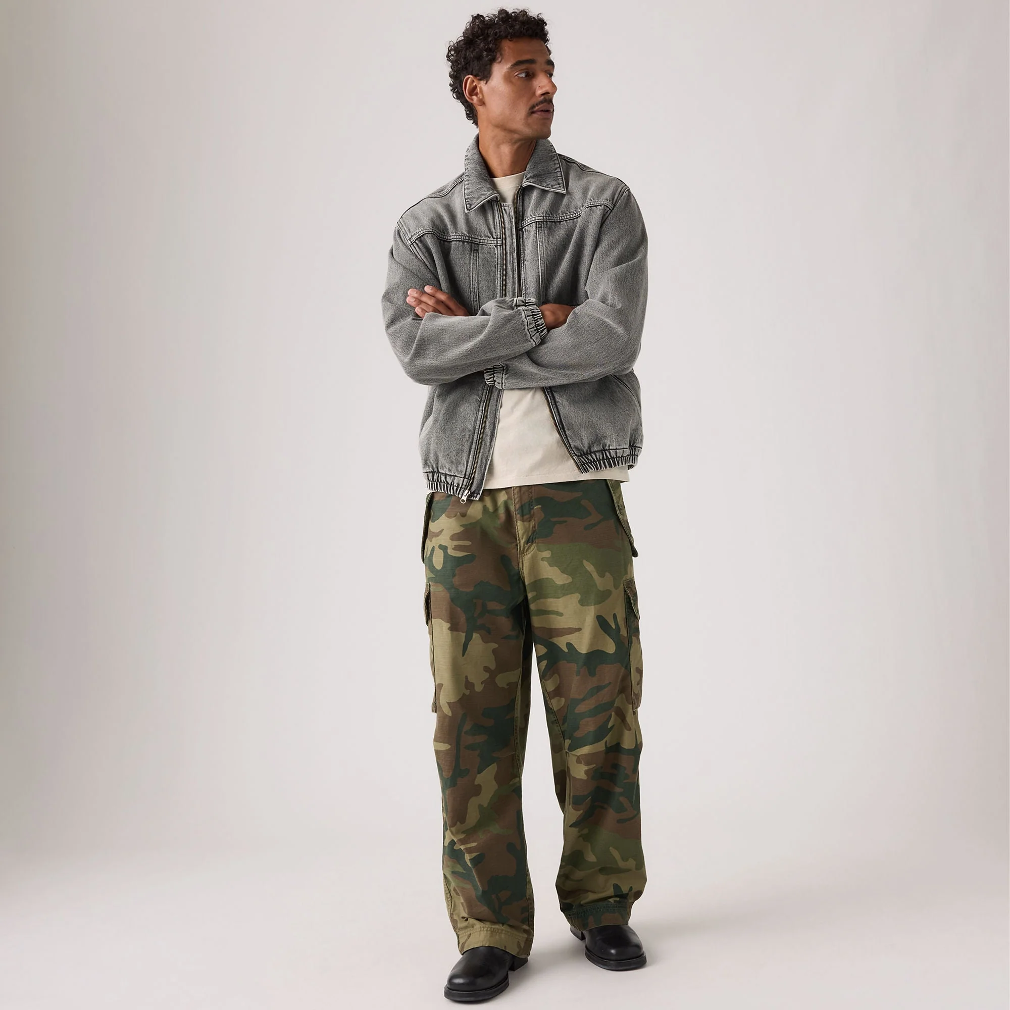 Levi's® Men's Baggy Field Cargos - Image 4