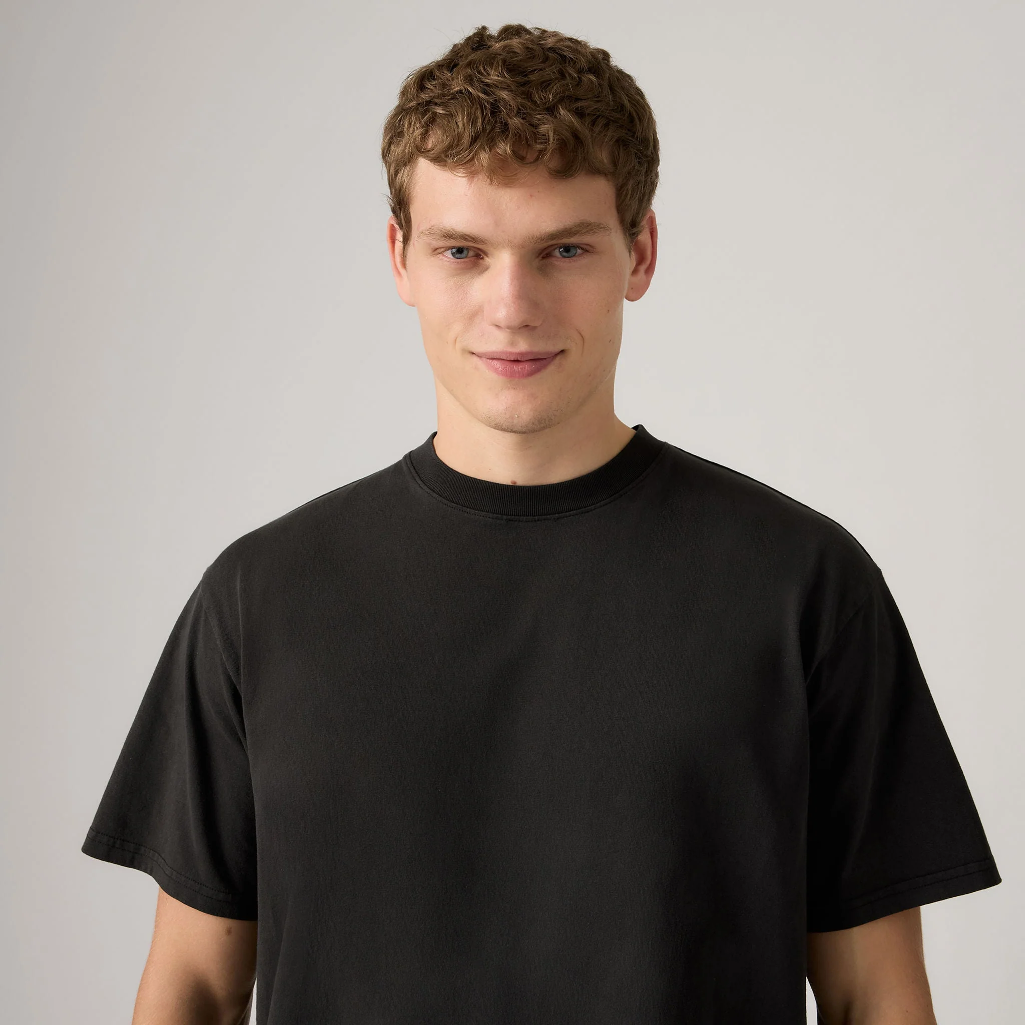 Levi's® Men's Boxy Short-Sleeve Tee - Image 4