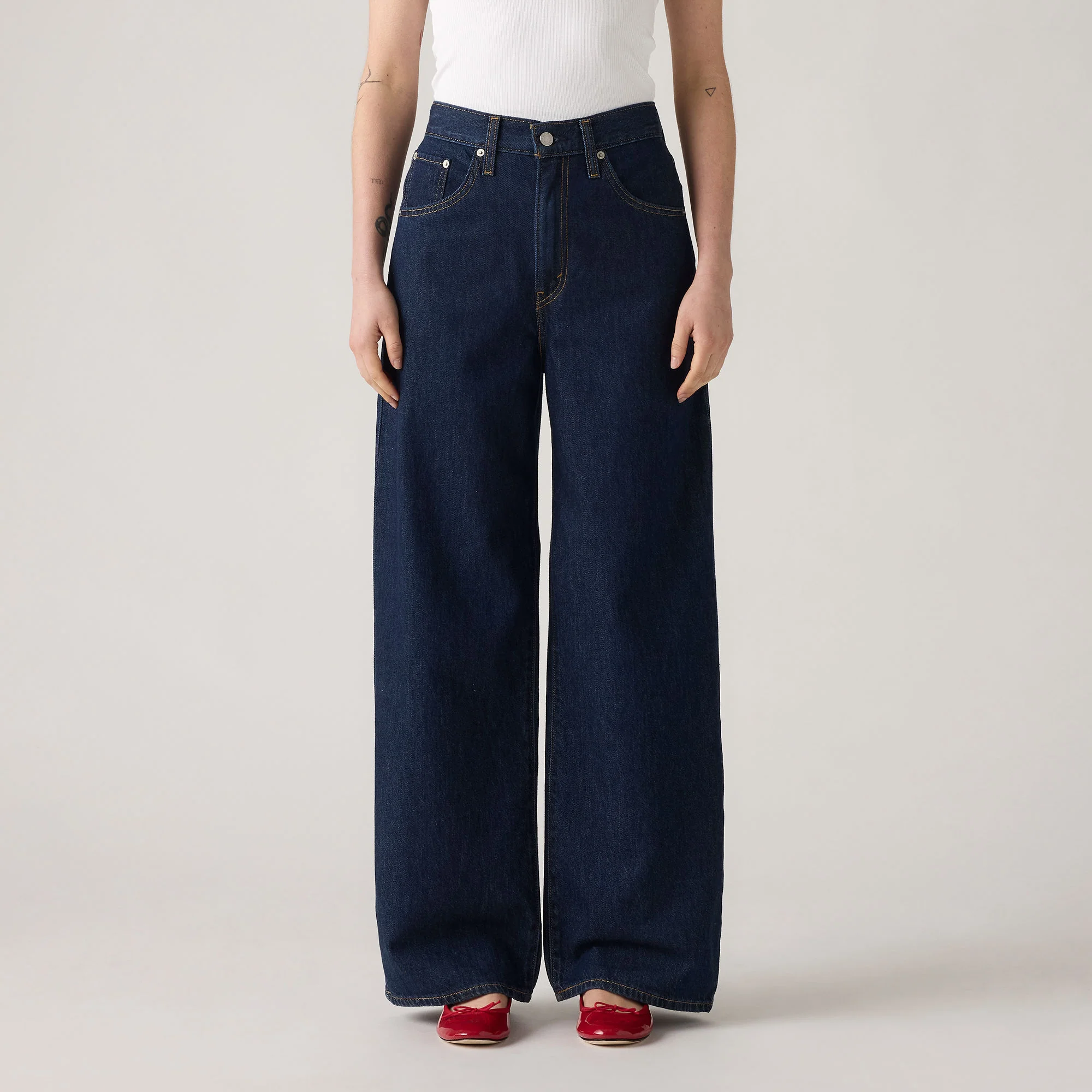 Levi's® Women's Cinch Baggy Jeans - Image 5