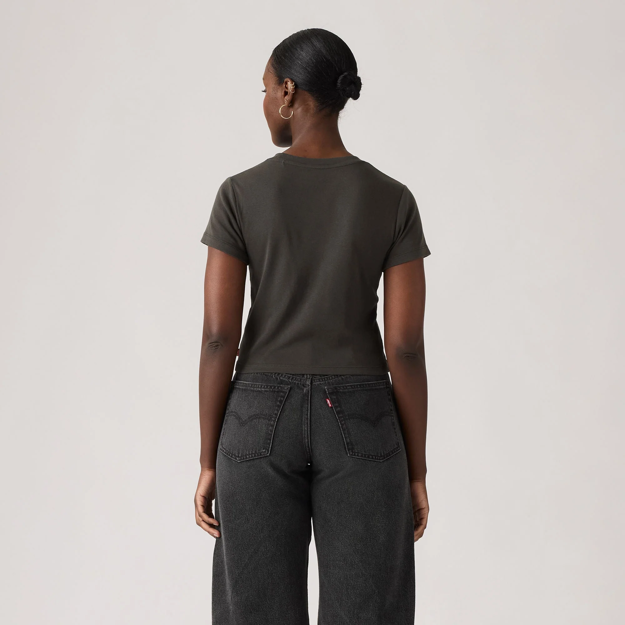 Levi's® Women's Graphic Essential Sporty Tee - Image 2