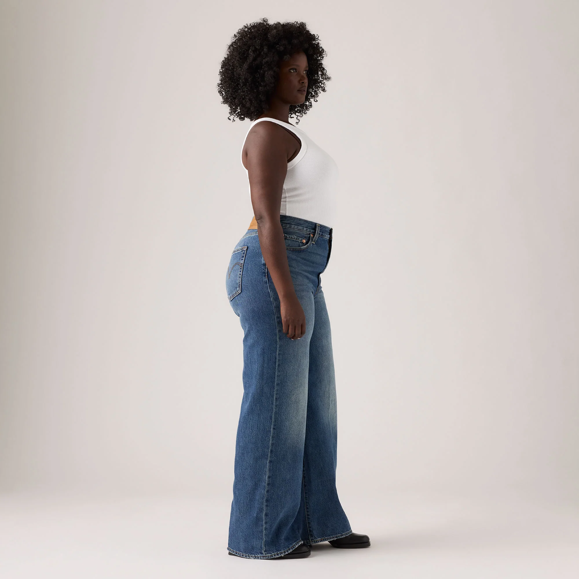 Levi’s® Women’s Ribcage Wide Leg Jeans - Image 10